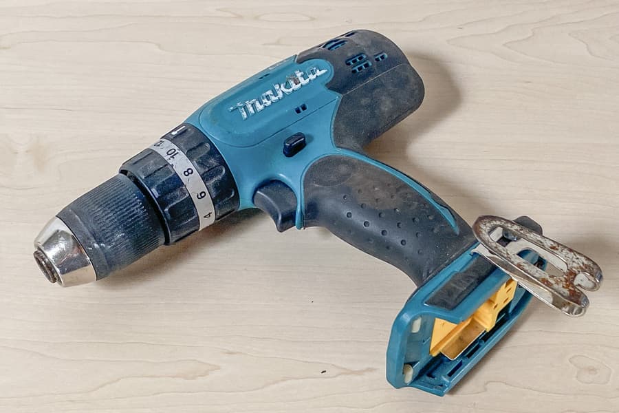 Akkuschrauber Makita DHP453
